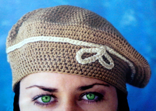 Boina clásica tejida a crochet