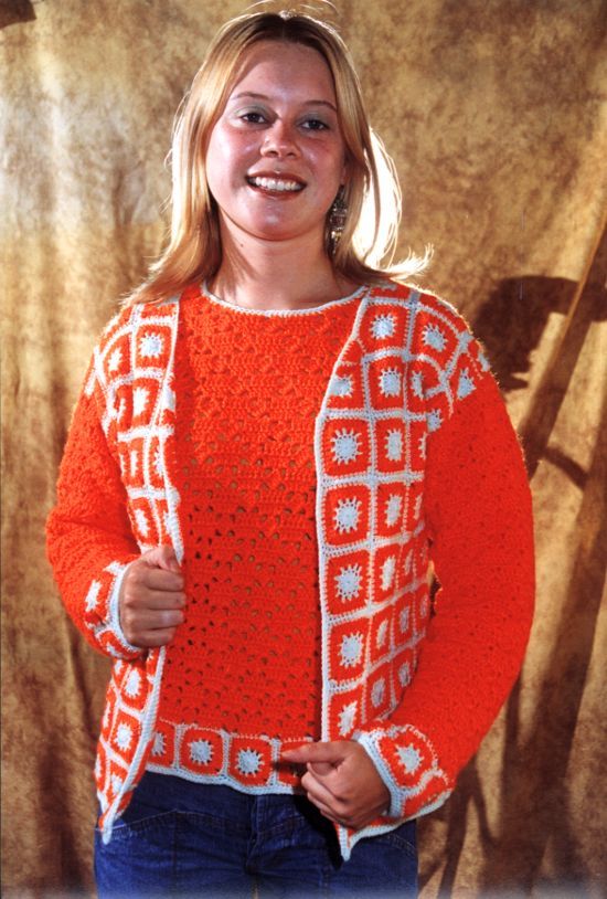 Chaqueta y jersey en tejido crochet