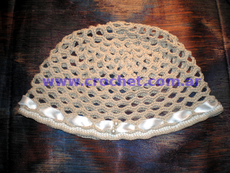 Gorro calado tejido a crochet
